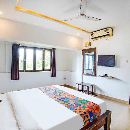 Fabhotel Comfort Stays - Nr Miramar Beach ปณชี ภายนอก รูปภาพ