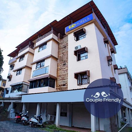 Fabhotel Comfort Stays - Nr Miramar Beach ปณชี ภายนอก รูปภาพ