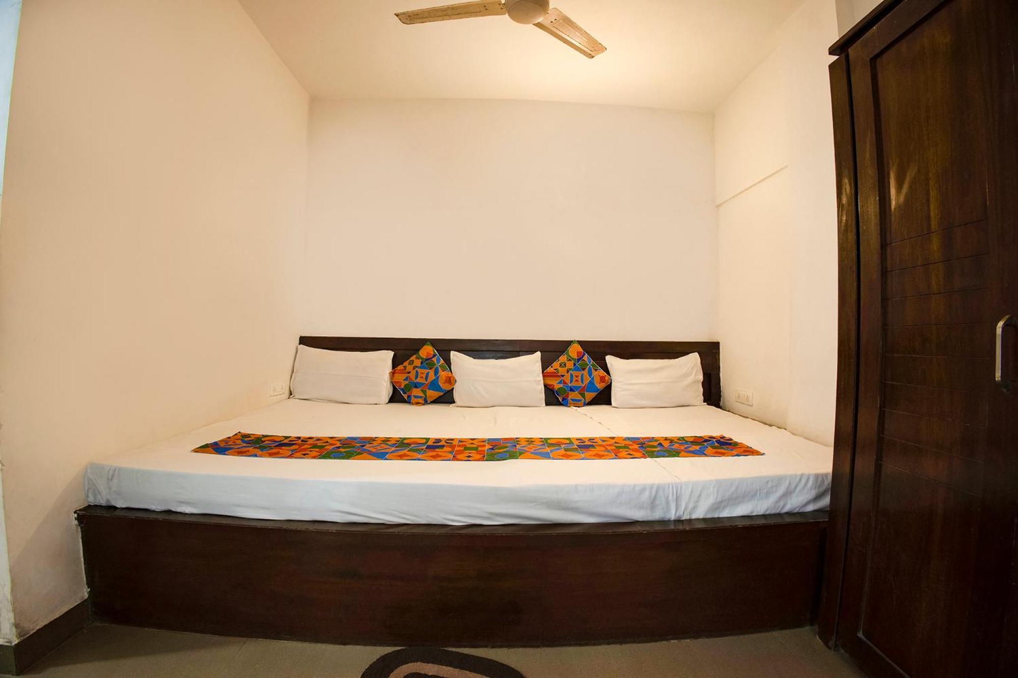 Fabhotel Comfort Stays - Nr Miramar Beach ปณชี ภายนอก รูปภาพ